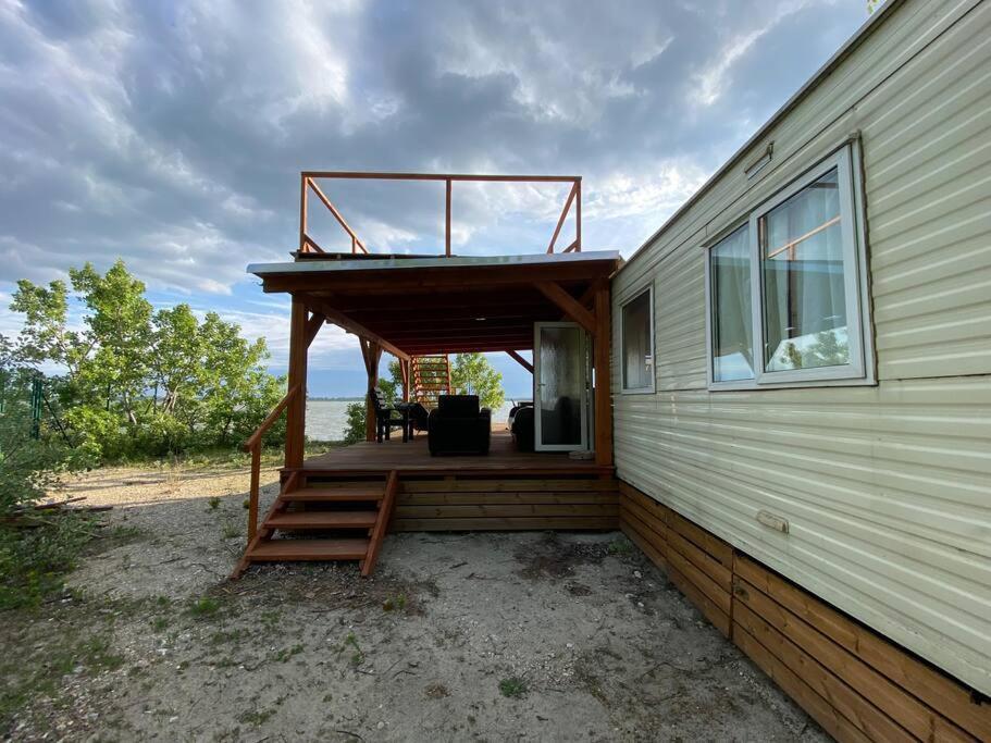 Retro House In Nature Samorin Luaran gambar